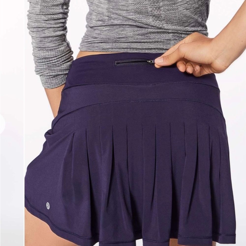 Lululemon Circuit Breaker II Aeon size 6Tall skirt
